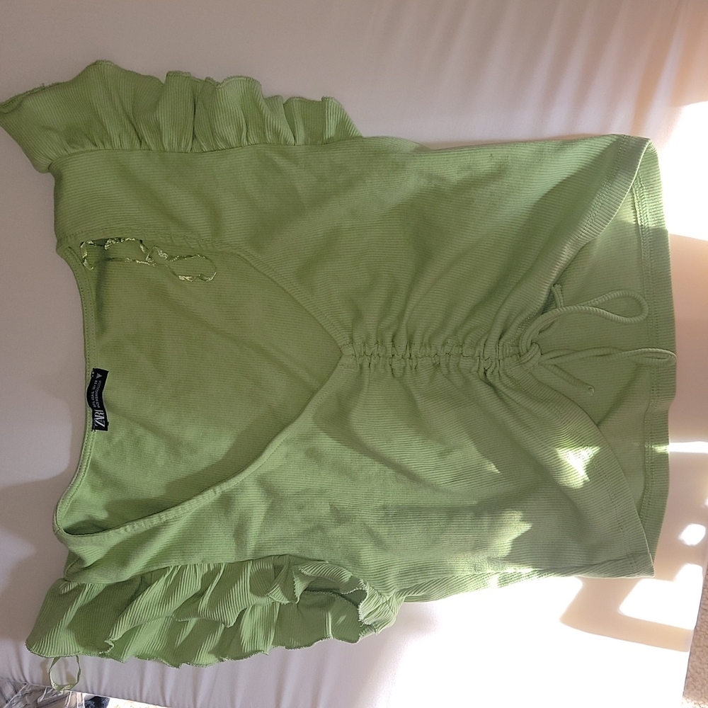 Green crop top